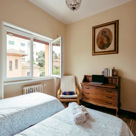 Eleganza E Arte A Citta Giardino Appartement *